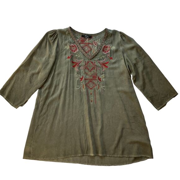 Andree by UNIT Embroidered Boho Tunic Size M Olive Green Red Floral - Picture 1 of 6